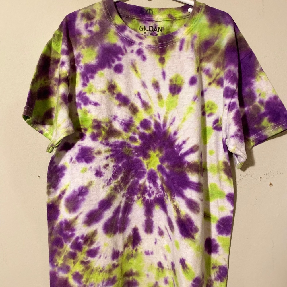 Girls the dye t-shirt